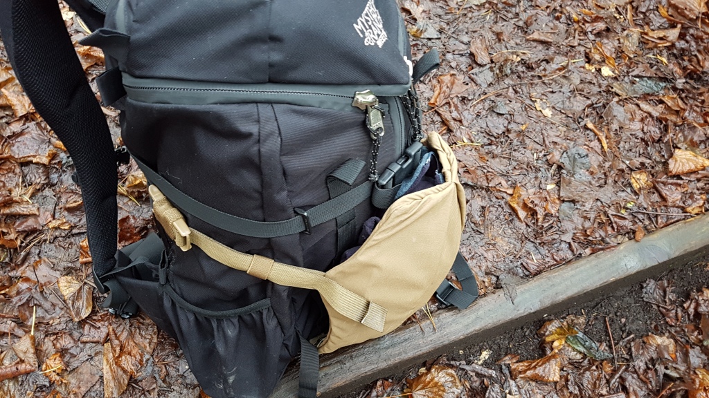 Beavertail Showdown stick it side profile attached to 3 day assault pack